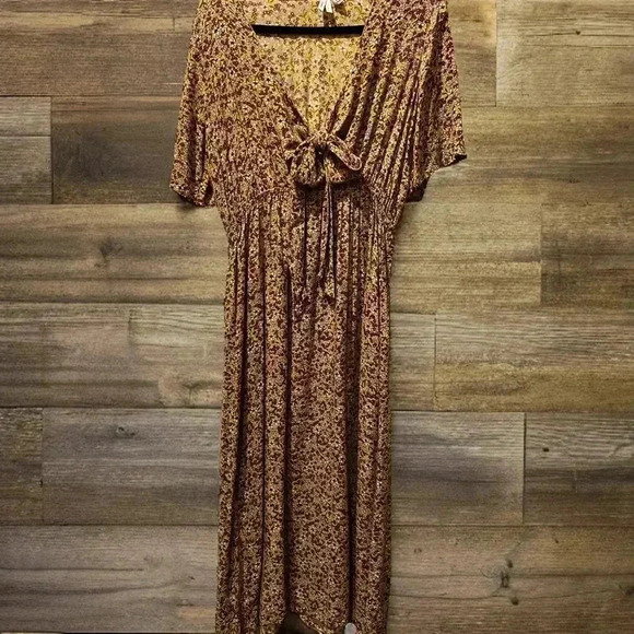 Love  Finn Midi Dress - Picture 1 of 1